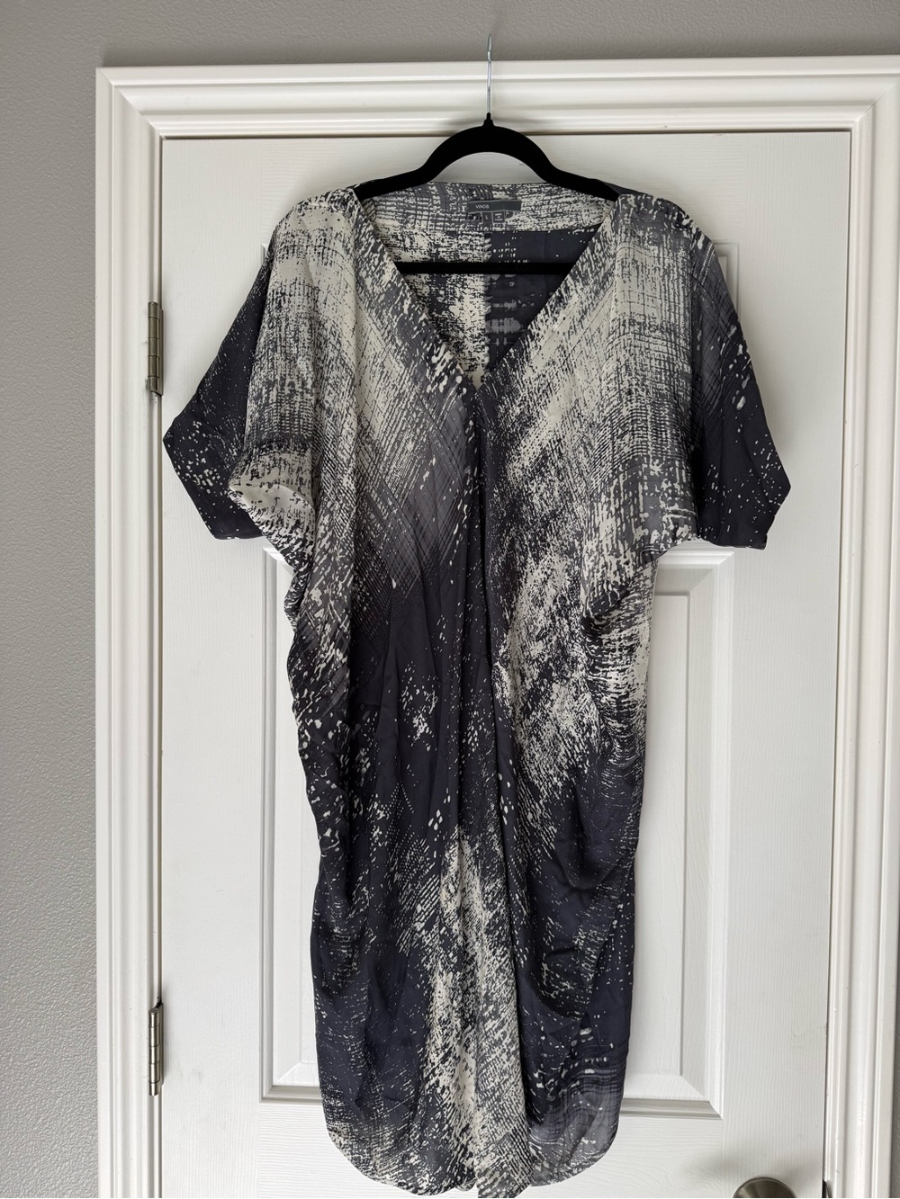 Vince Black and White Abstract Short Sleeve Shirt